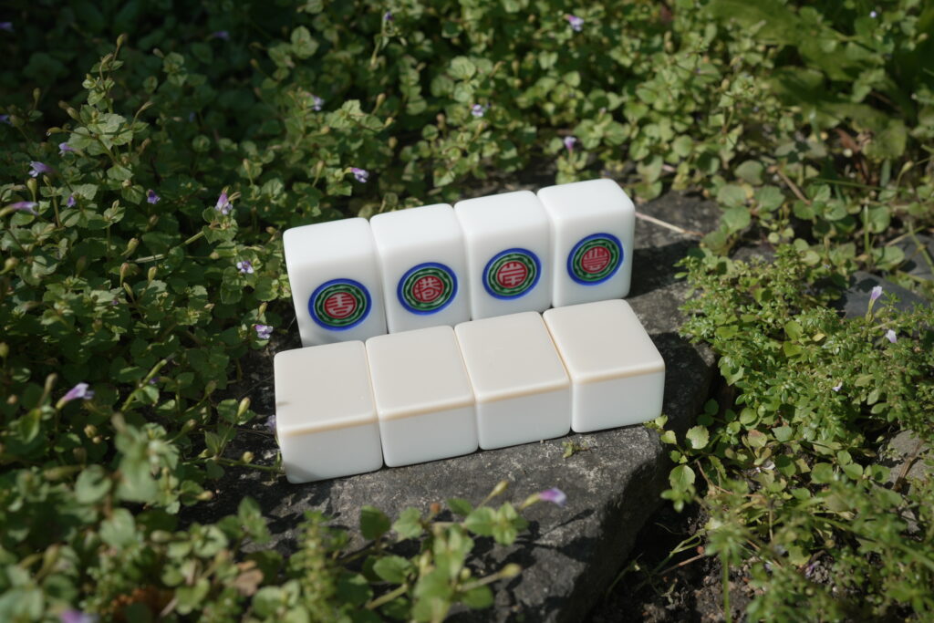 A2 Pearl White Mahjong Tiles